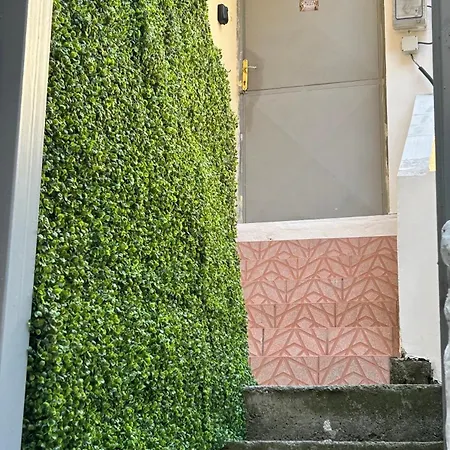 아파트 Tirona Old Street *