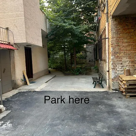 Tirona Old Street 아파트
