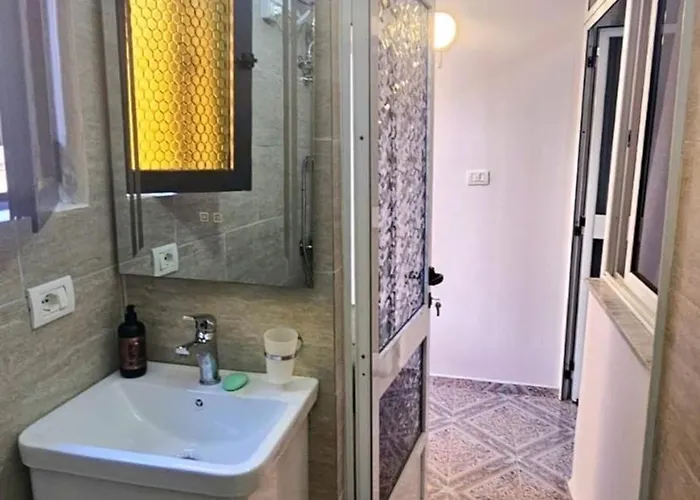 Tirona Old Street Appartement Tirana